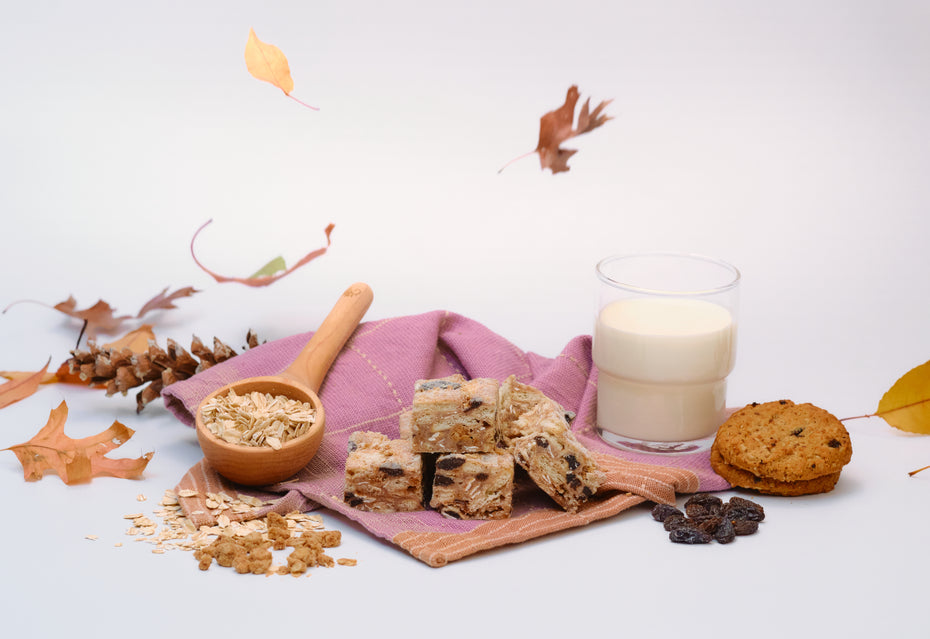 Oatmeal Raisin Crumble Snowcubes, gluten-free — handmade Taiwanese snowflake crisps with oats and raisins, boxed with two pouches